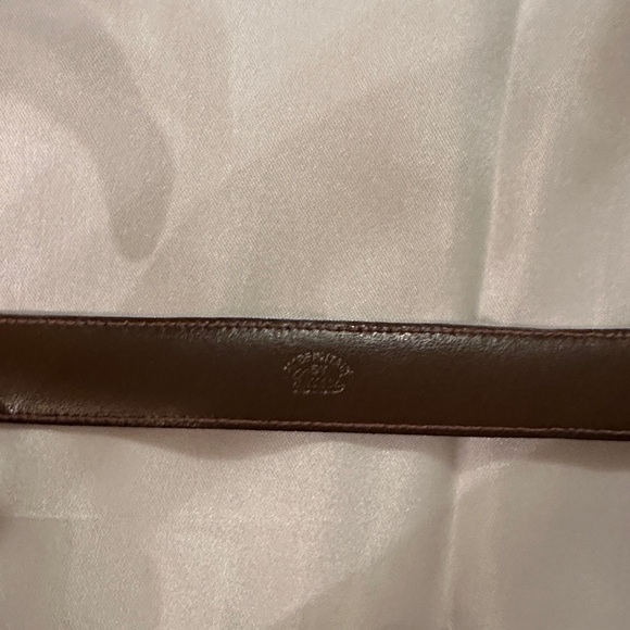 Vintage Gucci Brown Leather Belt with Gold Buckle - Picture 2 of 4